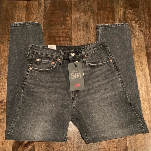 Levi’s 501 Skinny Jeans - Picture 4 of 7